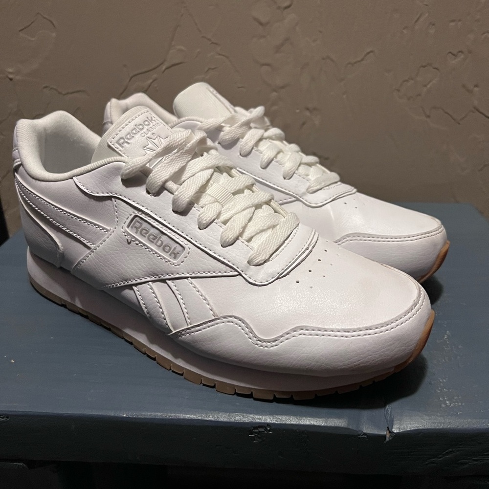 Reebok Women's Classic Harman Run Sneaker